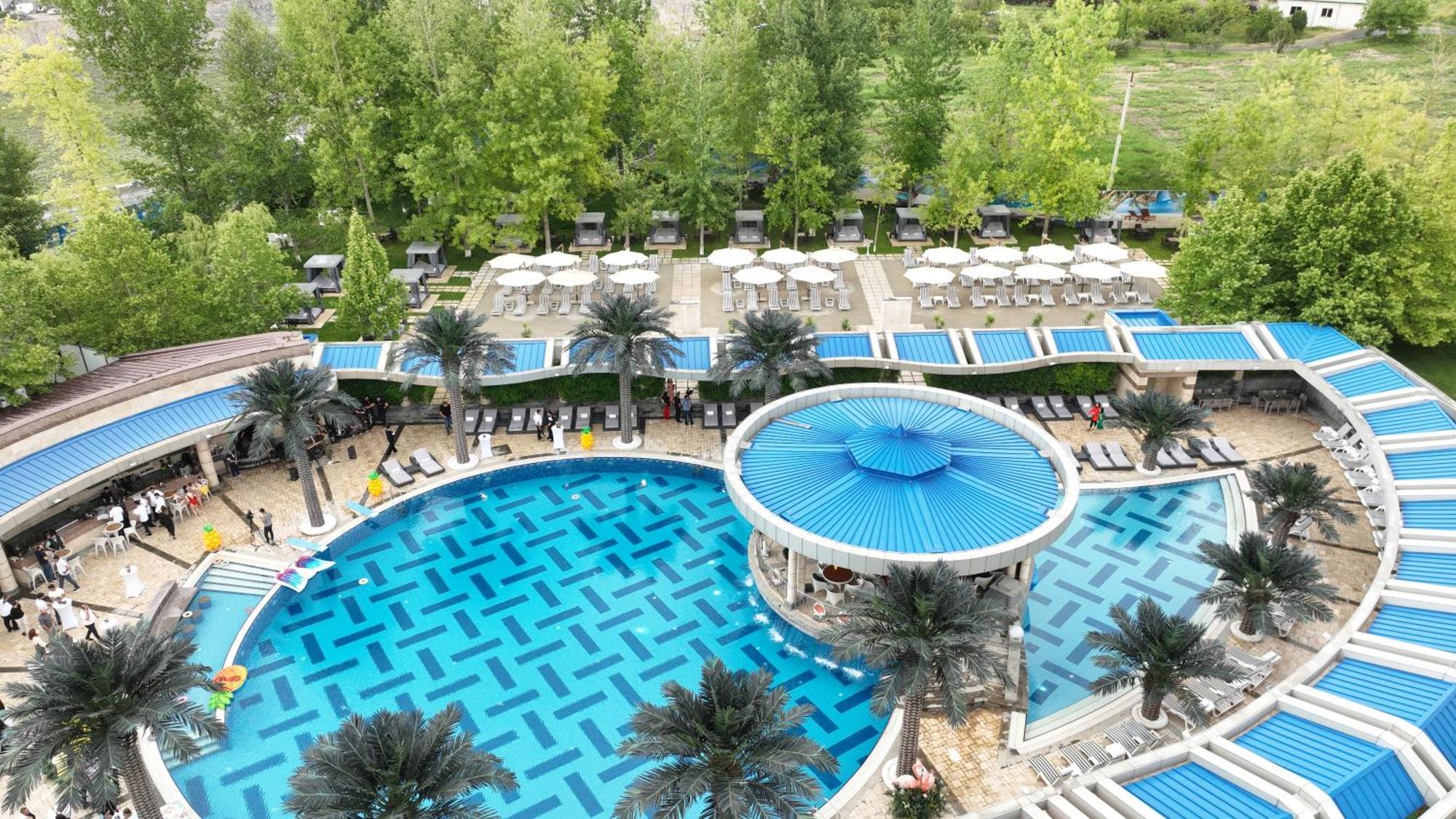 Multi Grand Pharaon Hotel Ptghni ภายนอก รูปภาพ