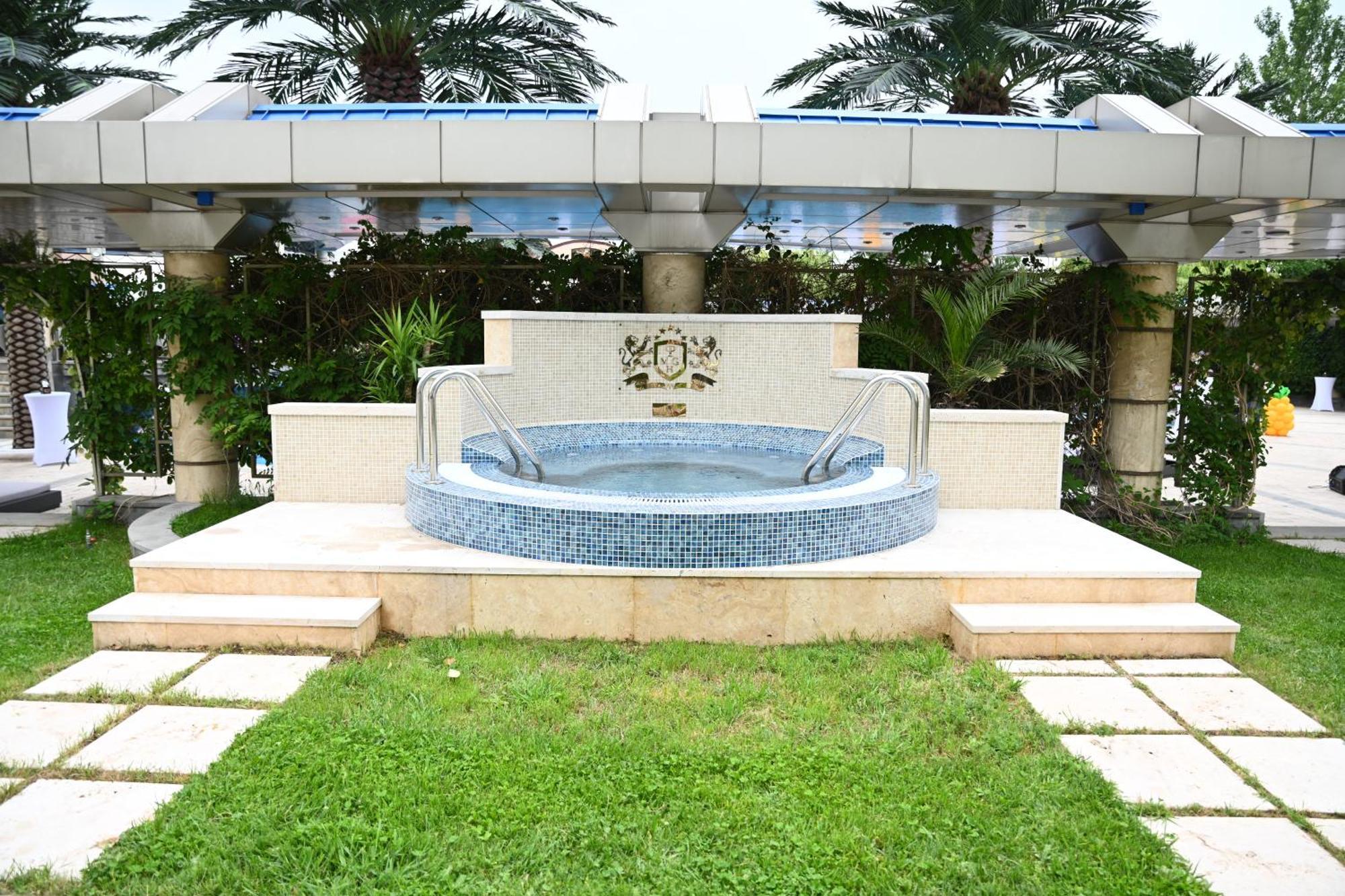 Multi Grand Pharaon Hotel Ptghni ภายนอก รูปภาพ