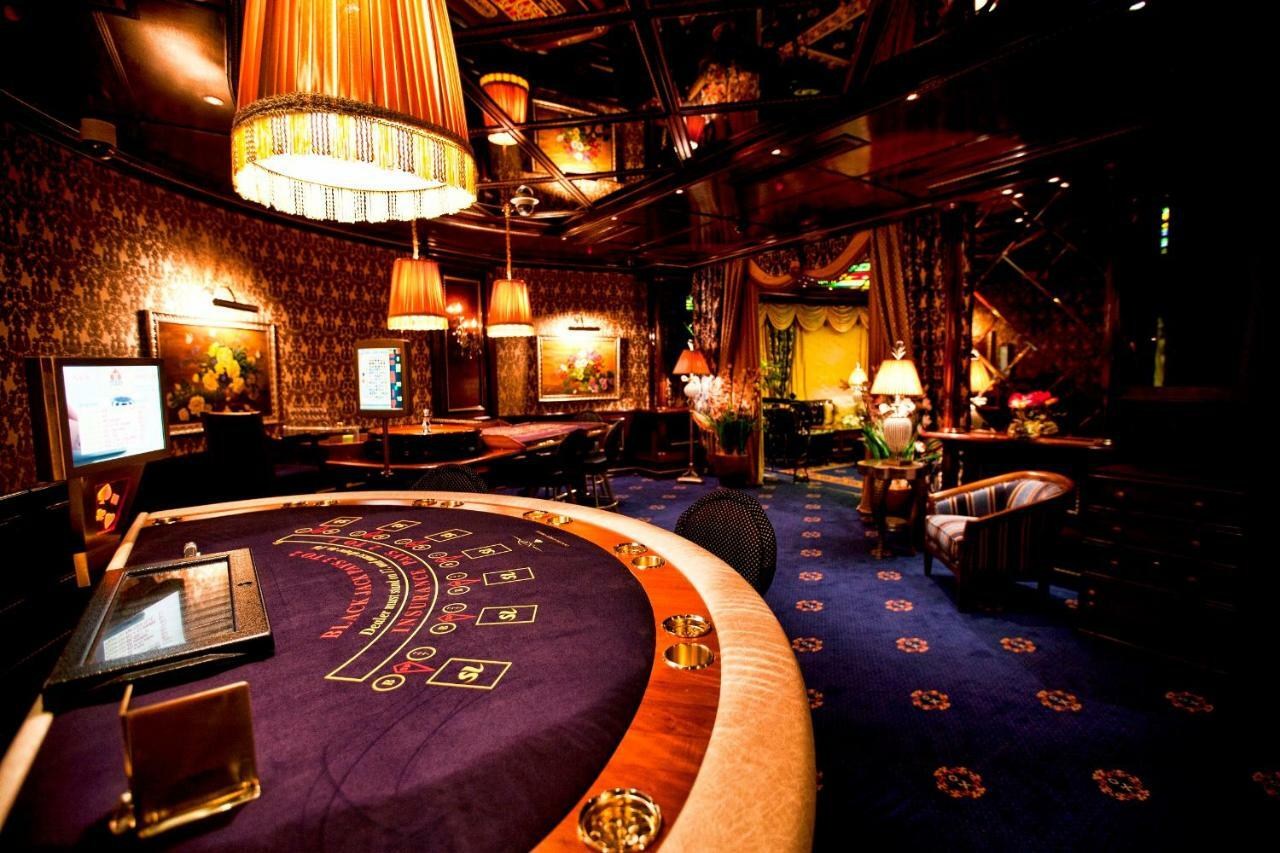 Multi Grand Pharaon Hotel Ptghni ภายนอก รูปภาพ