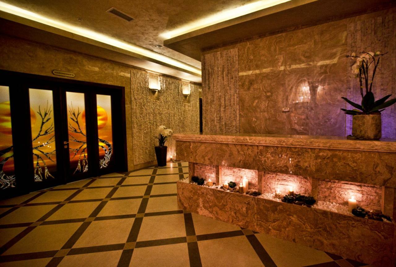 Multi Grand Pharaon Hotel Ptghni ภายนอก รูปภาพ