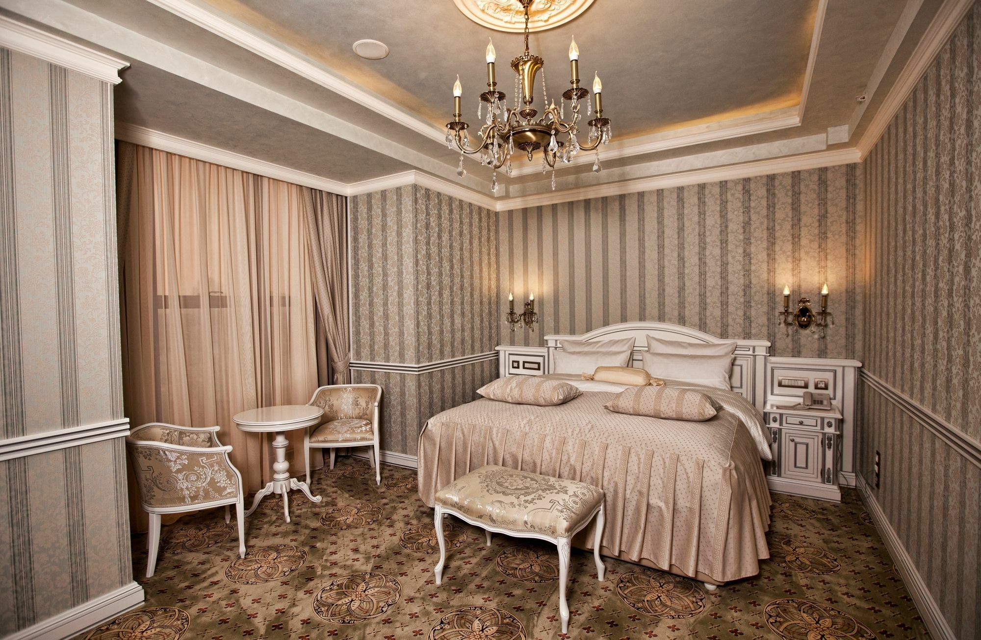 Multi Grand Pharaon Hotel Ptghni ภายนอก รูปภาพ